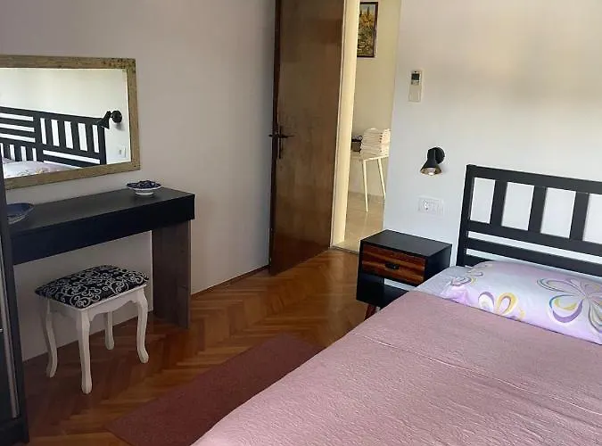 Apartment Makjanic Jelsa (Hvar)